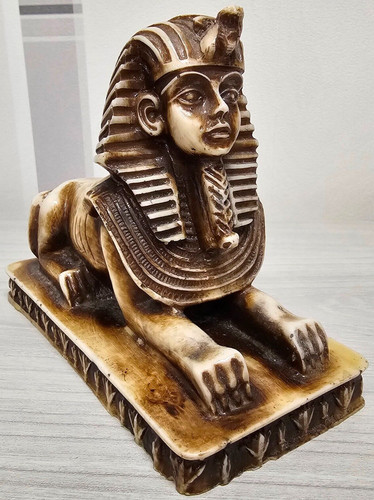 Ancienne statue égyptienne