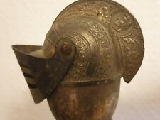 Bouchon verseur Casque de Chevalier en Métal, Vintage vers 1980 ( thème Armure )