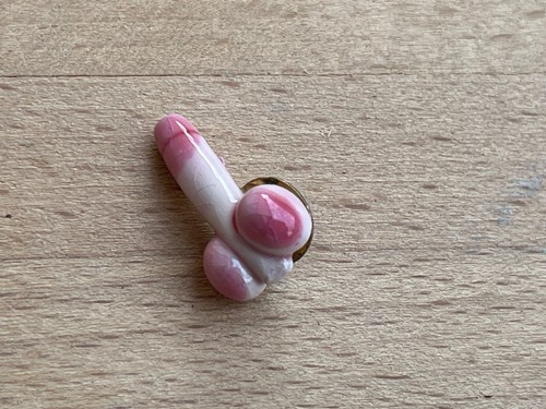 Pins pin sexy phallus - a,