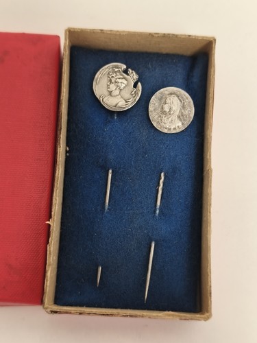Petites médailles anciennes