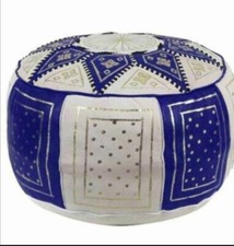 pouf artisanal en  cuir véritable 50cm/30cm 