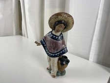 Figurine en porcelaine de
