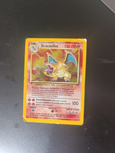 Carte pokémon dracaufeu - pokémon,