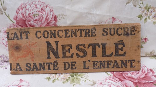 Partie caisse boite nestlé - partie, de