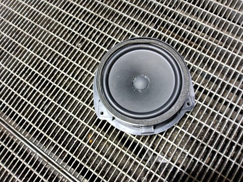 Audi 2024 haut parleur - 8y,