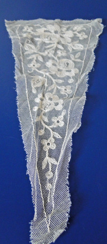 Ancienne dentelle brodées sur - brodées,