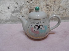 Théière Vintage en faience