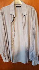 chemise celio taille M bleu clair avec rayures etat neuf