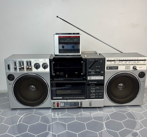 Boombox hitachi trk - boombox,