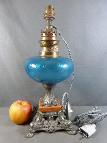 Ancienne lampe pétrole en - pétrole,