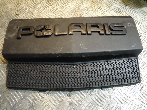 Cache calandre quad polaris - calandre,