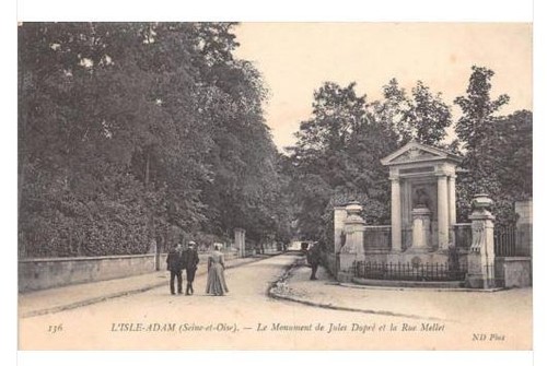 Cpa isle adam le - le, monument