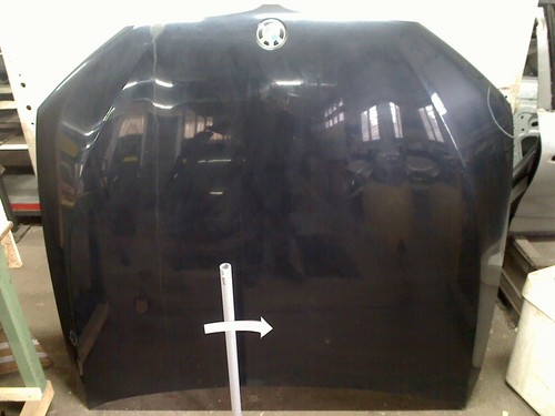 Capot endommage bmw serie - bmw,