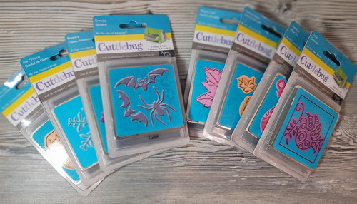 Cuttlebug lot used cut - of, 8