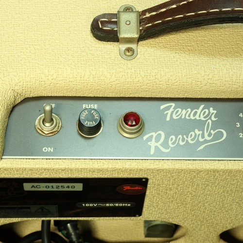 Fender vintage reissue - vintage, 63