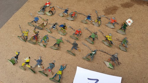 Lot soldats du - de, moyen