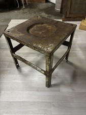 Ancien Tabouret Militaire Protection D'empennage Bombe Us Container Militaria 