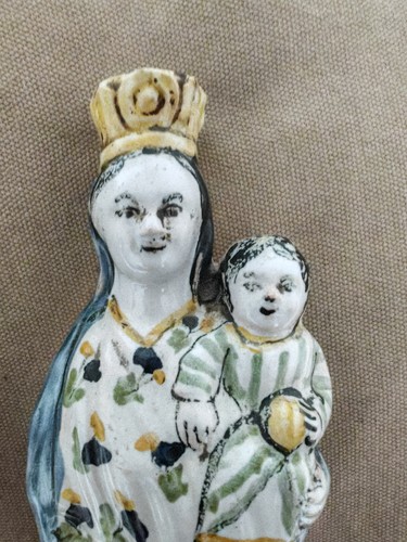 Ancienne statuette vierge