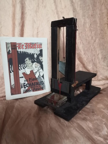 Guillotine miniature - , et