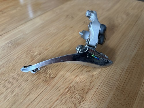 Dérailleur avant vélo route