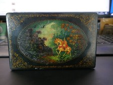 ancienne boite russe en laque