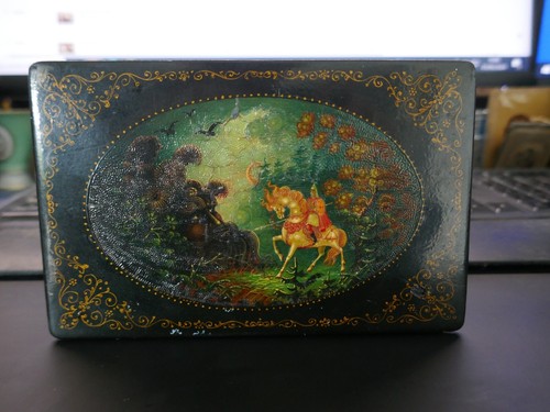 Ancienne boite russe laque - russe, en