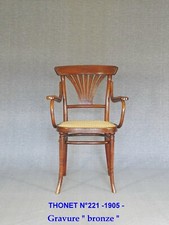Fauteuil Thonet N°221 , incrustations " bronze " 1905 cannage parfait