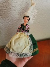 Poupée folklorique Champagne robe verte