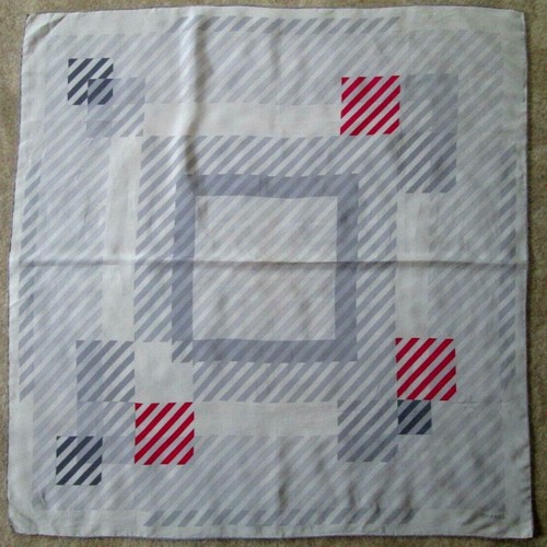Chanel foulard soie en tbeg - chanel,
