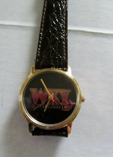 VINTAGE 1980’s WIND UP RADIO