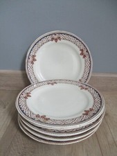 7 Assiettes plates Anciennes