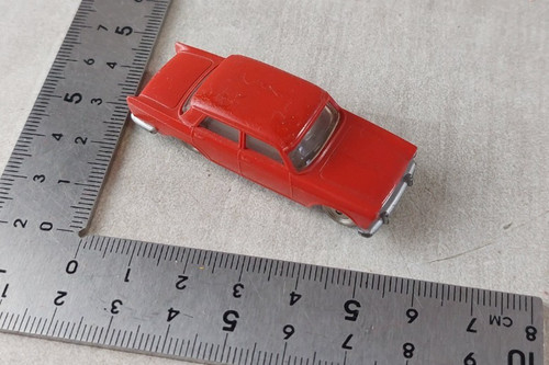 Ancienne voiture rouge fiat - rouge,,