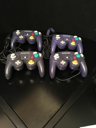 Purple nintendo gamecube - purple,