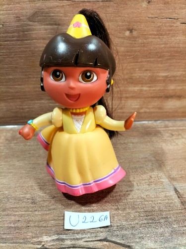 Figurine u226a dora - figurine,