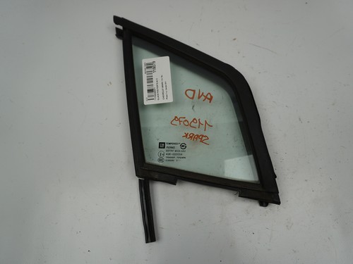 Vitre fixe porte avant droite