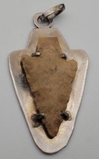 Pendentif artefact pointe - pointe, de