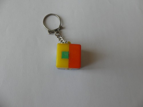 Porte clé plastique puzzle - clÉ,