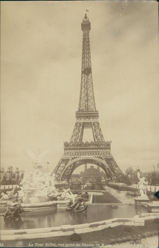 Paris la tour eiffel - nd,,