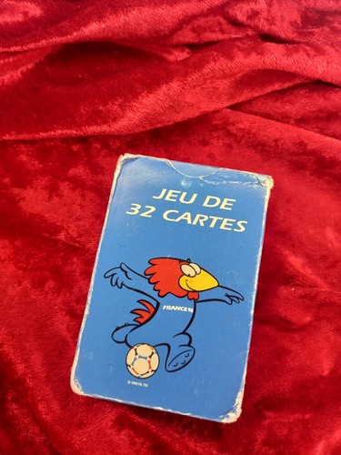 Jeu cartes jouer - de, a