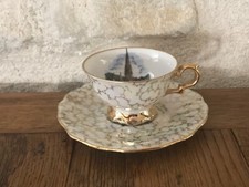 Tasse et sous-tasse en