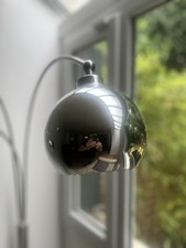 Lampadaire muguet italien en métal chromé vintage 70'S