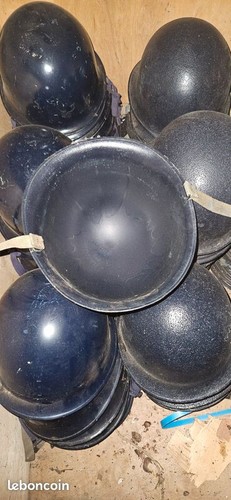 Casque métallique neuf