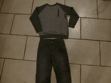 JEANS ET PULL GRIS ASSORTI "