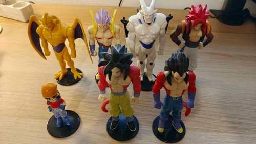 Lot figurines dragon ball - lot,