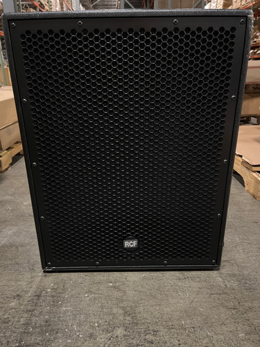 Rcf sub 8004 active - 8004-as, 18"