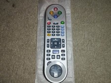 TELECOMMANDE FREEBOX V5 FREE COMME NEUVE