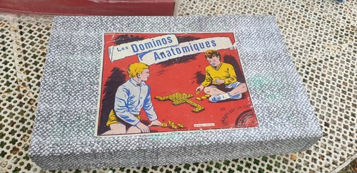 Ancien jeu les dominos - jeu,