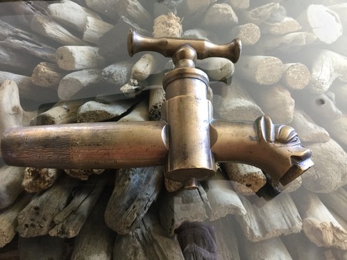 Robinet tonneau ancien - robinet,
