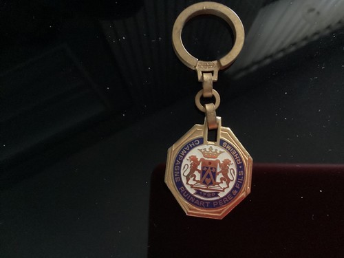 Superbe rare top porte cles - rare,