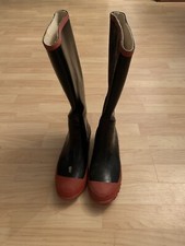 VTG Weather spirits 100% waterproof rubber rain boots size 8 steel shank Mens